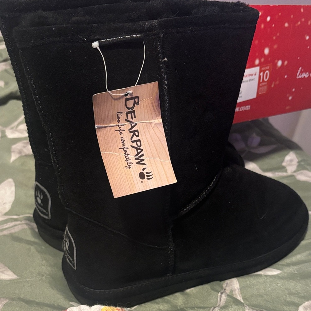 Bearpaw Women’s Black Boots